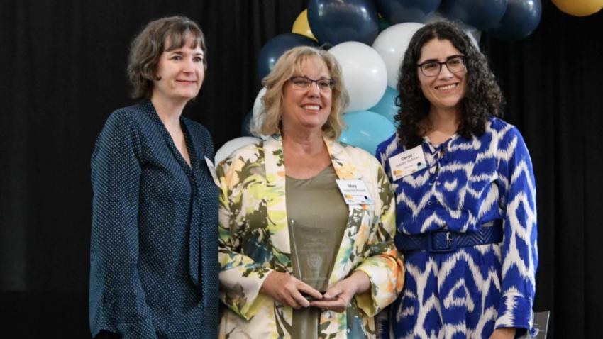 Celebrating Excellence in Teaching: SCI’s Mary Hudachek-Buswell Receives Prestigious Faculty Award